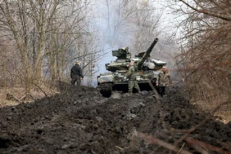 Negara Ukraina telah digempur serangan militer dari pasukan yang telah dikerahkan Rusia. Ini penyebabnya.