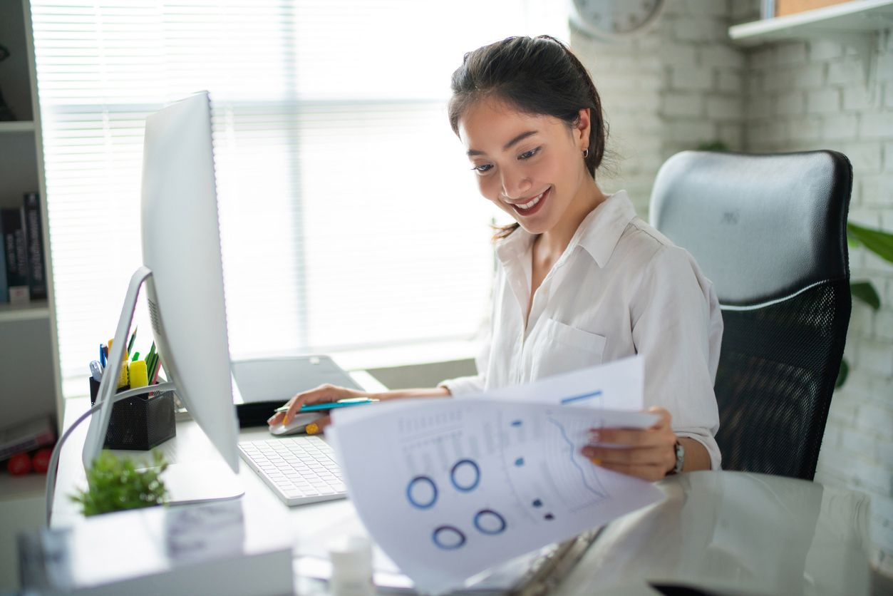 Grab buka lowongan kerja startup untuk posisi Creative Copywriter. Simak persyaratannya melalui ulasan berikut!