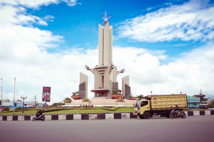 Kini, Kota Banjarbaru resmi menjadi ibu kota Provinsi Kalimantan Selatan. Yuk, cari tahu fakta daerah penghasil intan ini!