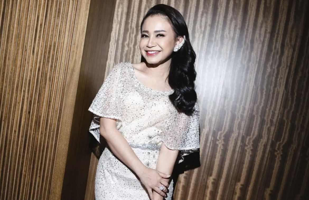 Menyambut Hari Perempuan Internasional pekan depan, PARAPUAN membahas perjalanan karier salah satu diva ternama di Indonesia, yaitu Rossa.