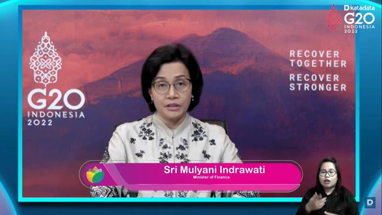 Sebagai Menteri Keuangan perempuan pertama di Indonesia, Sri Mulyani mengaku sering dihadapi oleh berbagai tantangan berat sebagai pemimpin.