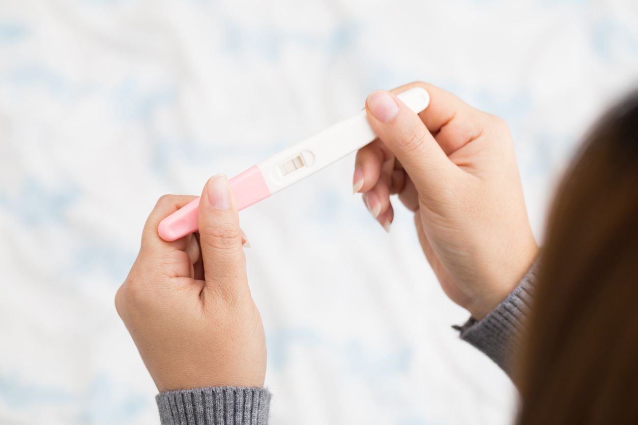 Tips gaya hidup sehat untuk menjaga kesehatan reproduksi perempuan dari Spesialis Gizi Klinik. Simak ulasan selengkapnya!