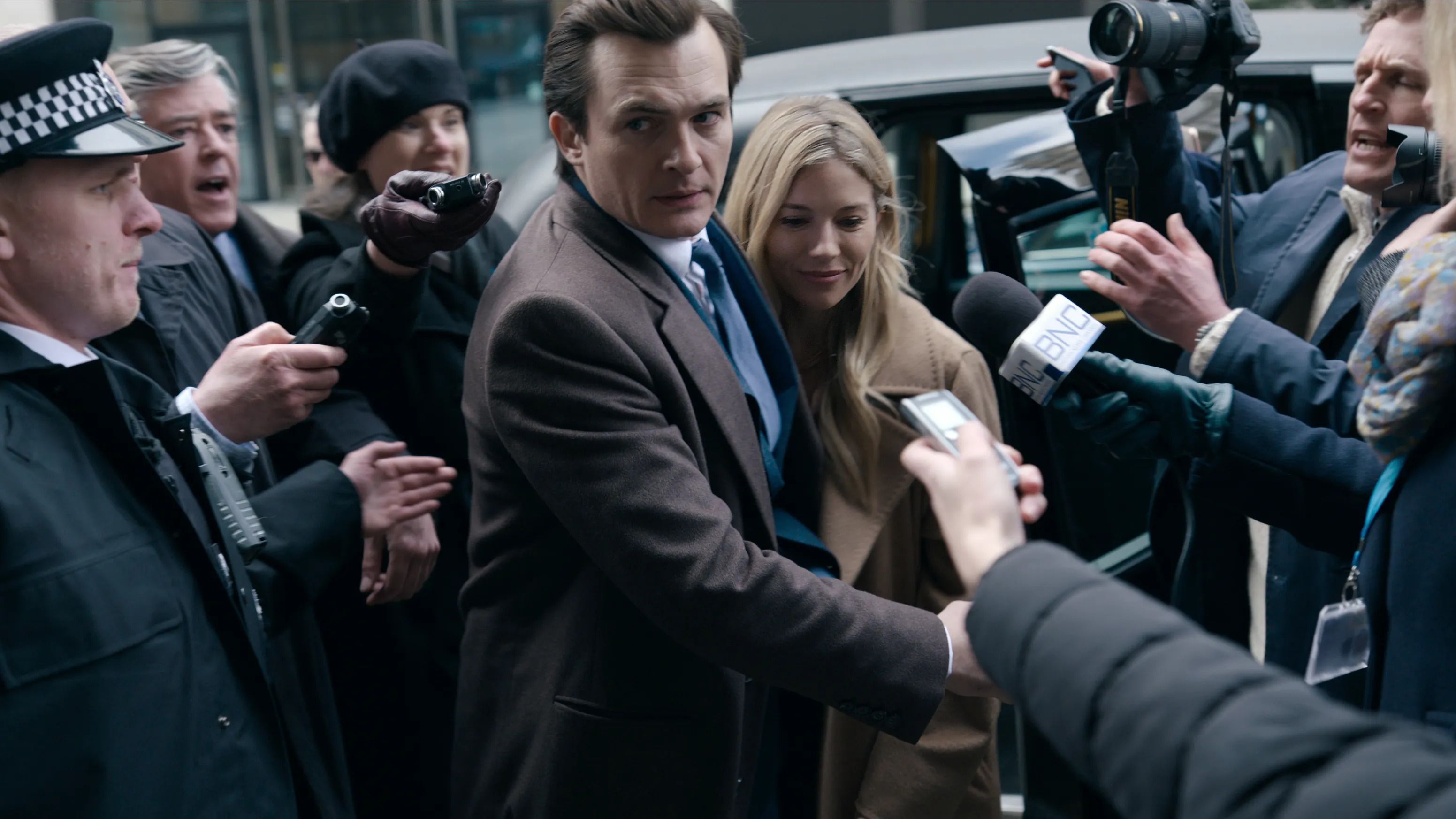 Ini dia sinopsis series Netflix terbaru berjudul Anatomy of A Scandal yang bakal tayang 15 April 2022 mendatang.