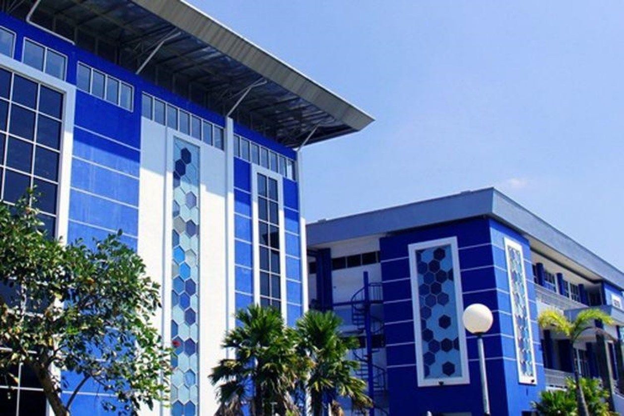 ini dia tujuh politeknik di Indonesia yang telah terakreditasi A dari BAN-PT menurut info SBMPTN. Ada apa saja?