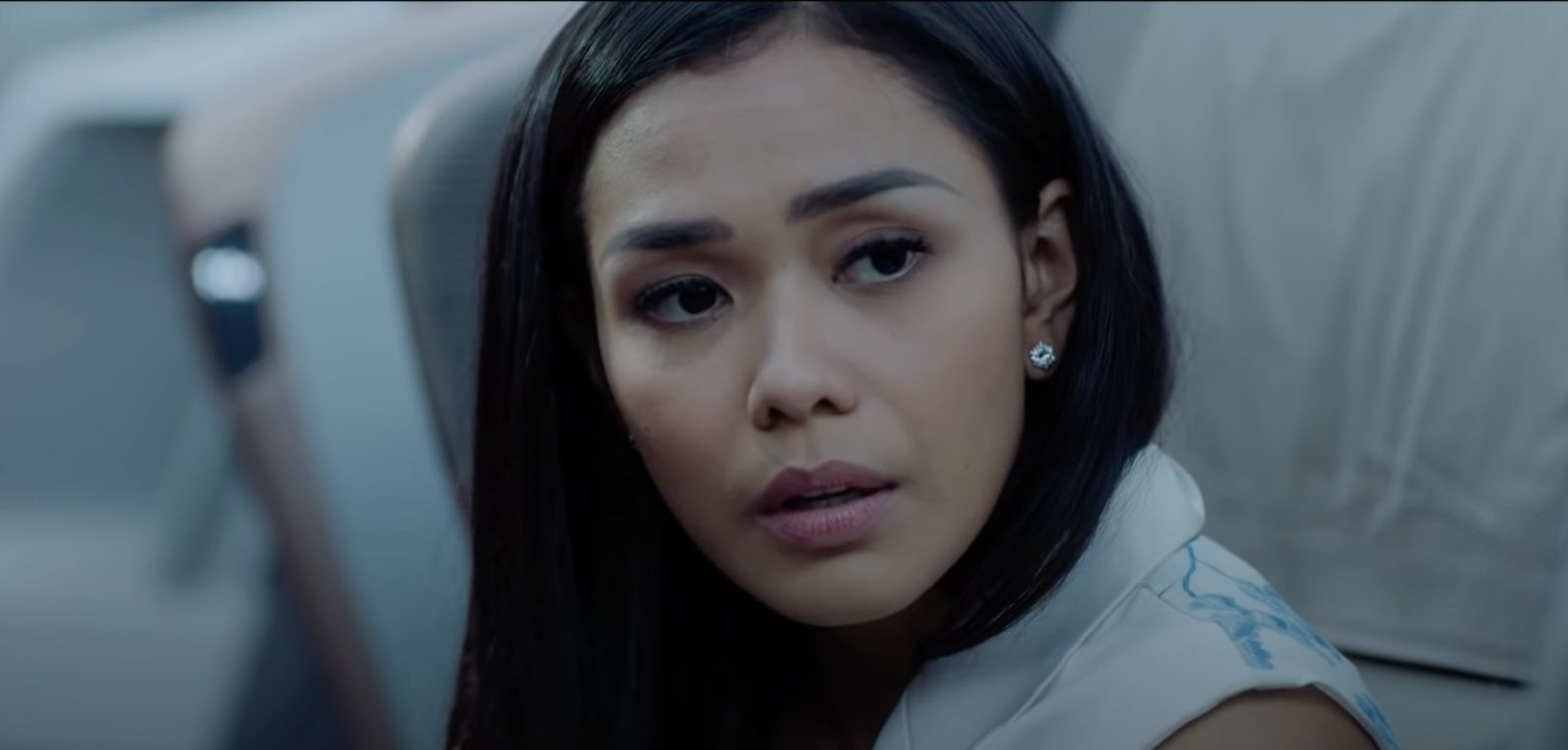 Disebut tak terkenal oleh pengguna Twitter, berikut rekomendasi film dan series yang dibintangi Adinia Wirasti.