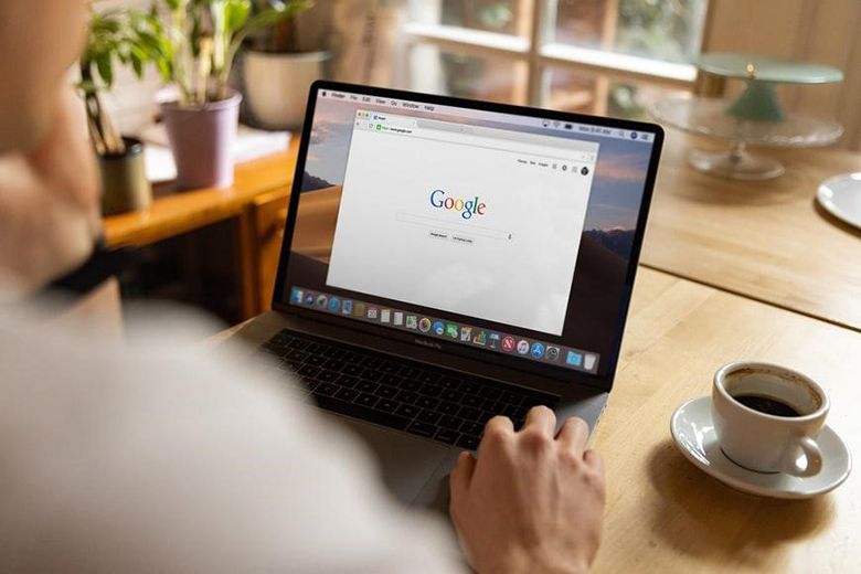 Backlink adalah strategi menyematkan tautan pada sebuah website agar menarik lebih banyak pengunjung. Begini cara kerjanya!