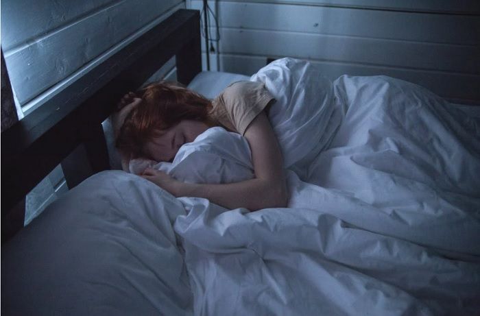 Selain terburu-buru, terlambat bangun sahur juga tidak membuatmu merasa nyaman. Lantas apa saja tips agar bangun sahur tepat waktu?