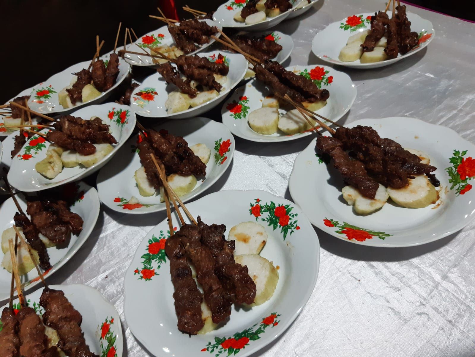 Mulai dari sate hingga mie, ini 3 kuliner yang wajib dijajal saat berkunjung ke Kabupaten Semarang. Tertarik coba yang mana?