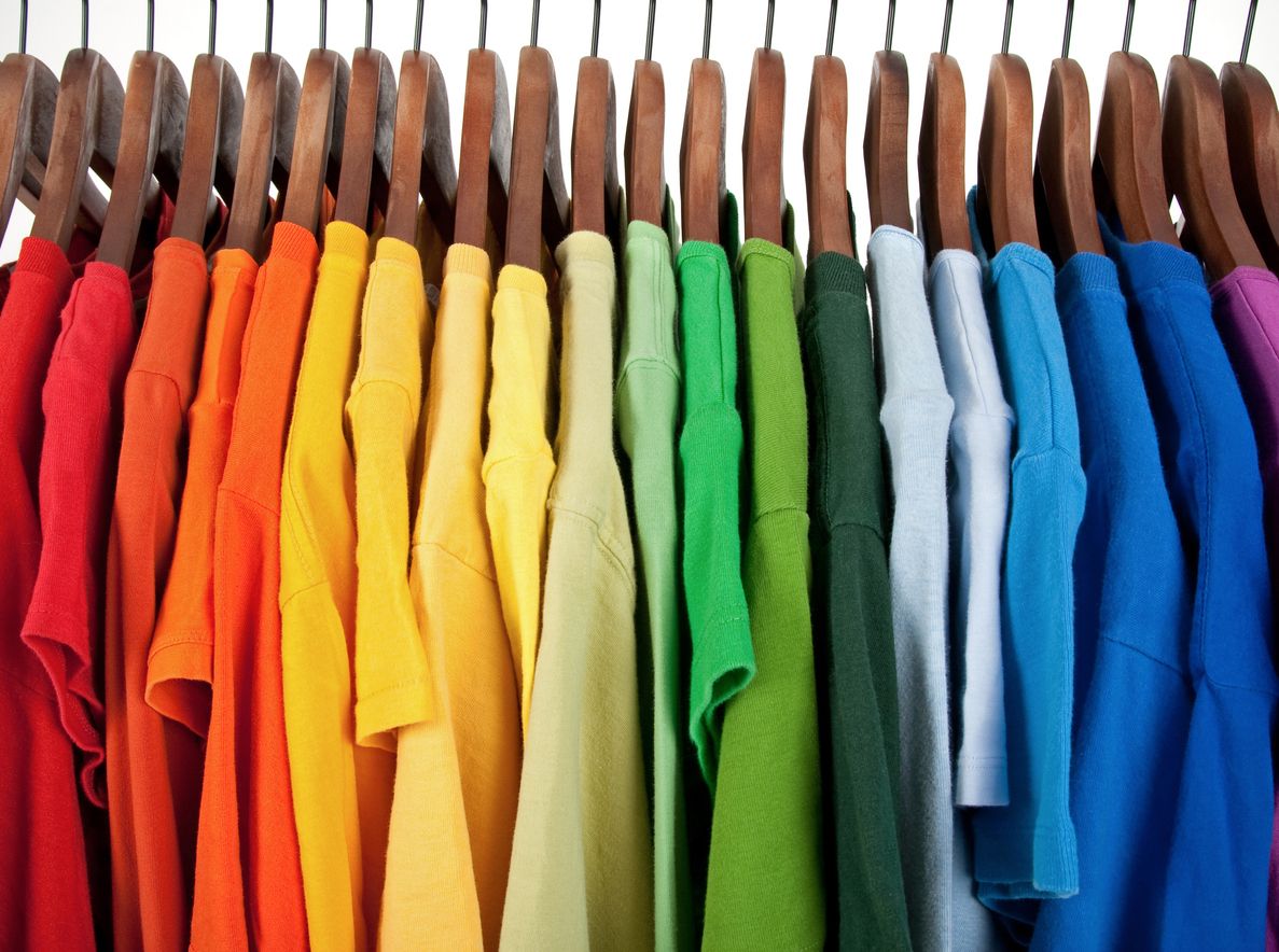 Agar tetap kece saat Hari Raya Idulfitri, PARAPUAN menyarankan memilih warna baju Lebaran sesuai dengan skin tone kulit kamu. Ada apa saja?