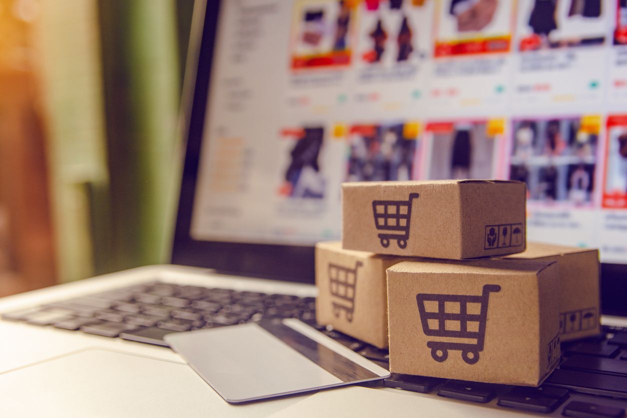 Berikut ini lima tips membuat website bisnis supaya dilirik oleh pembeli, dan produk pun dapat terjual