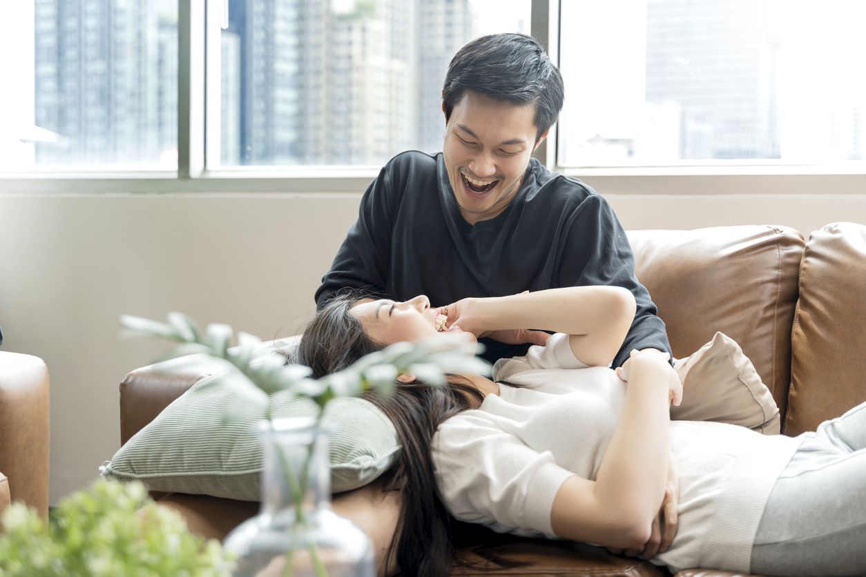 Setelah perempuan menikah bertahun-tahun, ini kebiasaan buruk yang bikin keintiman dan kemesraan dengan pasangan memudar.