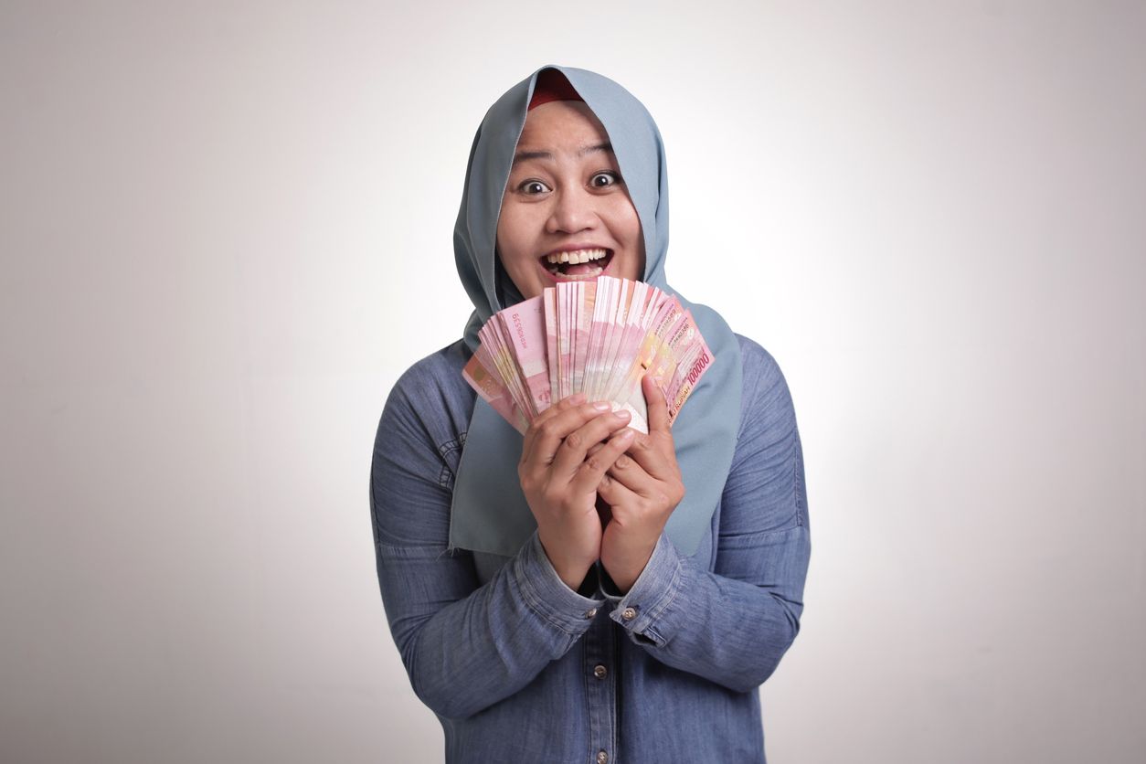 Kawan Puan, money script memiliki peran penting dalam kehidupan finansial kita. Ini cara mengubah mindset keuangan menurut money script.