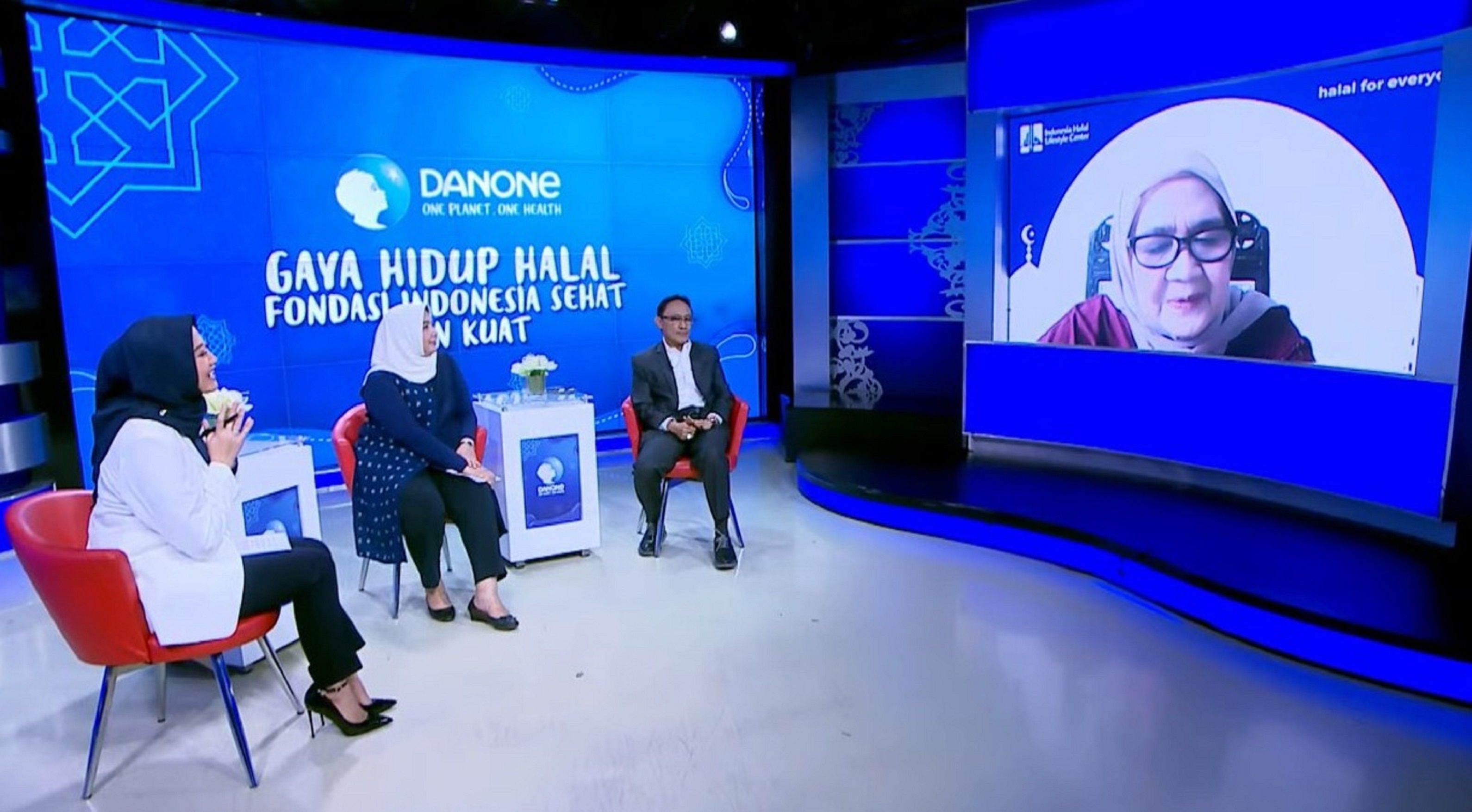 Tren gaya hidup halal semakin populer di masyarakat. Ini pentingnya tingkatkan gaya hidup halal untuk menunjang kesehatan masyarakat.