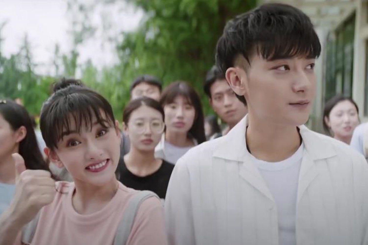Kawan Puan penggemar drama China enggak boleh melewatkan sinopsis series Legally Romance, lho. Yuk, intip kisah selengkapnya.