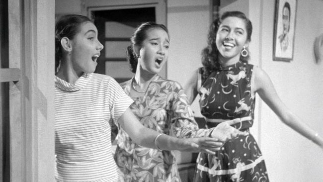 Mengenang Mieke Wijaya yang wafat pada Selasa (3/5/2022), berikut 4 film terbaik yang pernah dibintanginya.