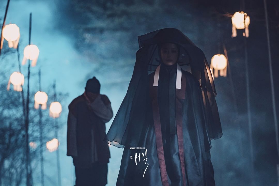 Seperti Tomorrow yang menceritakan kisah malaikat dan manusia, ini dia rekomendasi drama Korea di Netflix yang bertema fantasi.