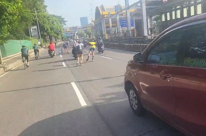 Viral di Twitter sekumpulan orang bermain sepatu roda di jalan raya Jakarta, Wakil Gubernur DKI Jakarta pun memberikan imbauan.