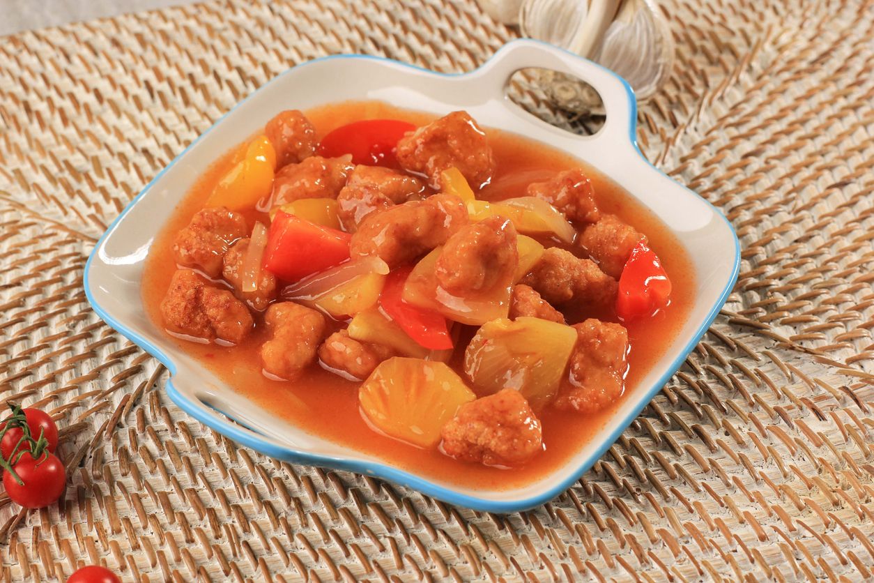 Koloke ayam asam manis bisa menjadi menu rumahan sehari-hari karena bahannya mudah dicari. Yuk, simak tips memasak cepat koloke ayam asam manis ini.