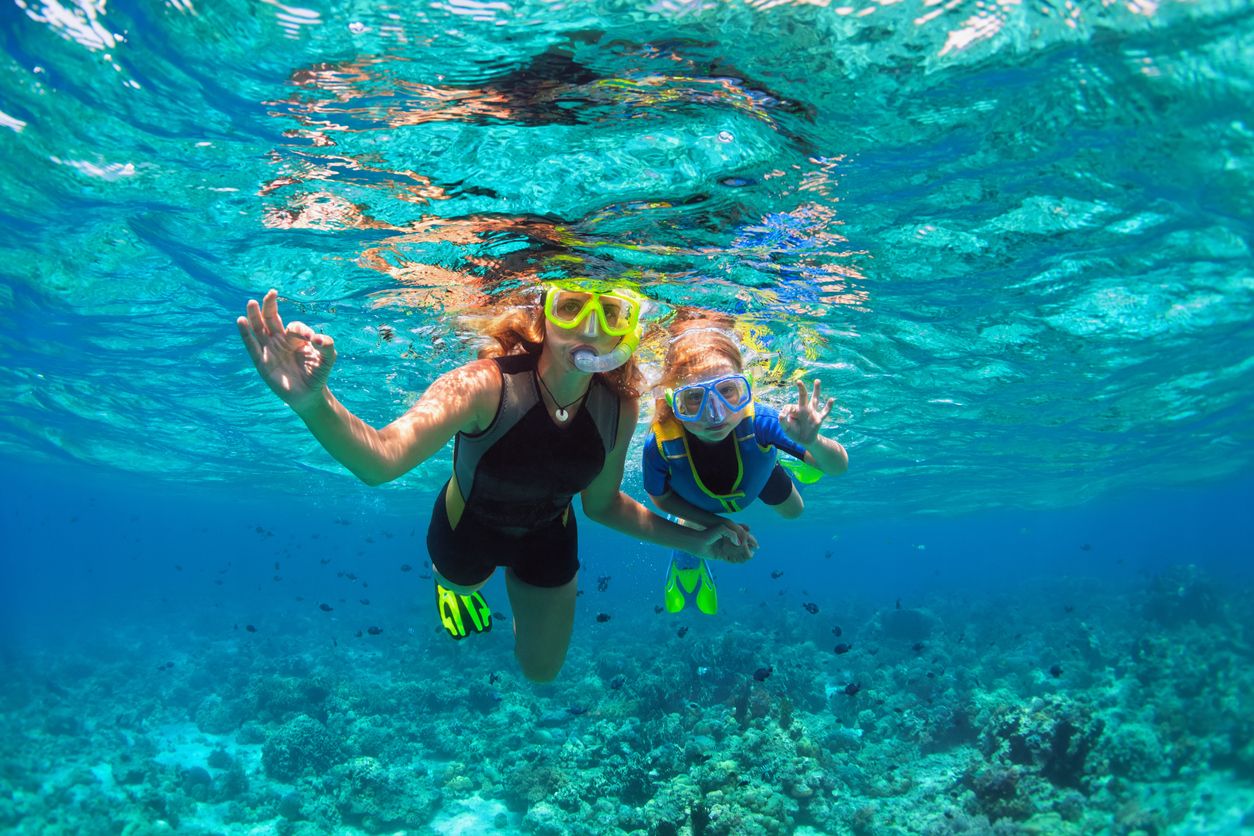 Putra Ridwan Kamil, Emmeril, dikabarkan hilang terbawa arus sungai saat berenang di Sungai Aaree, Swiss. Simak, ini tips berenang di perairan terbuka.