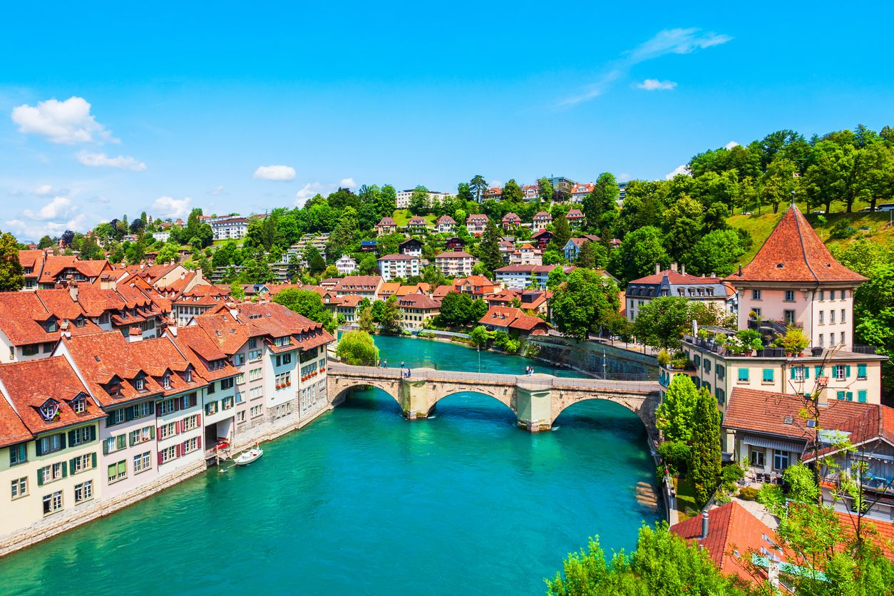 Anak sulung Ridwan Kamil, Emmeril, dikabarkan hilang saat berenang di Sungai Aaree, Bern, Swiss. Simak, ini fakta-fakta Sungai Aare.