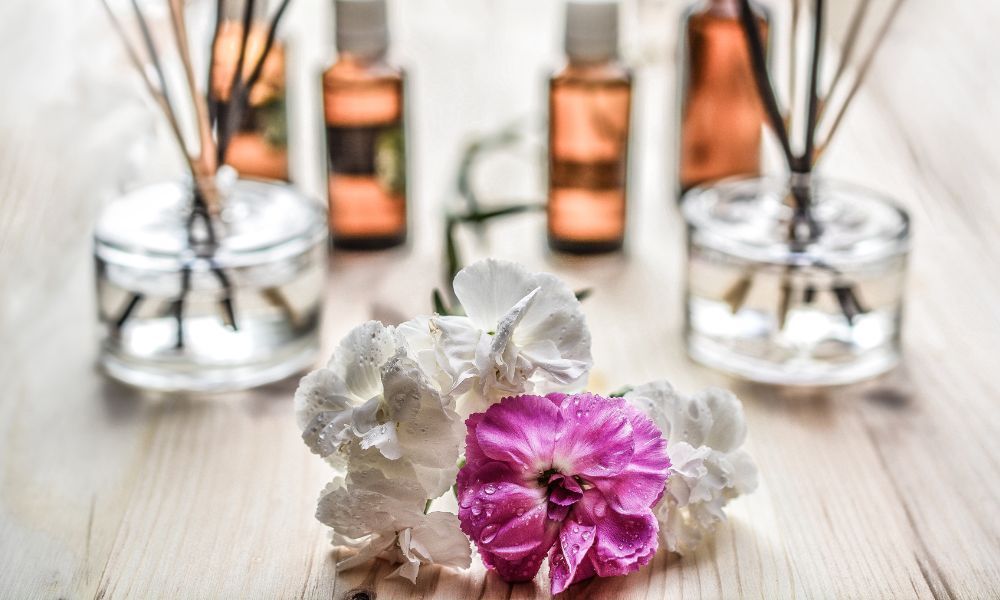 Rekomendasi pengharum ruangan harga terendah di Lazada Mall. Ada yang berupa disinfektan hingga diffuser!