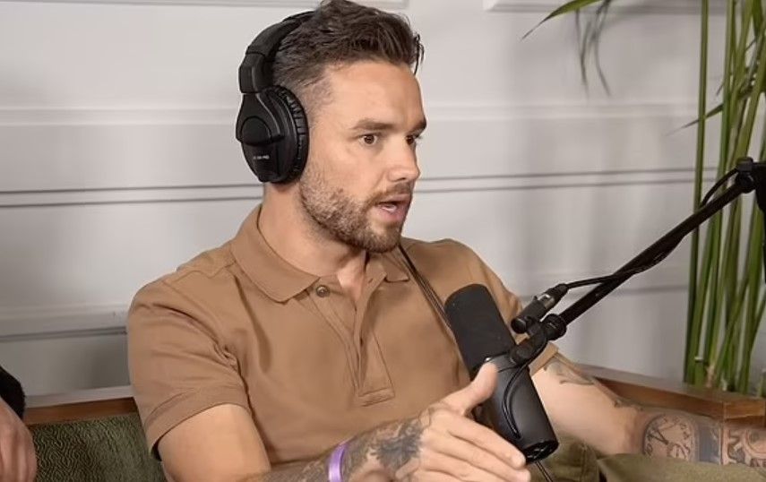 Ramai di Twitter, mantan personil One Direction Liam Payne diduga sudutkan Zayn Malik di podcast Logan Paul. 