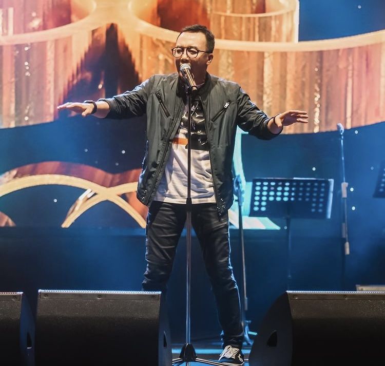 Ari Lasso dinyatakan mengidap kanker limfoma sejak 2021 dan harus menjalani kemoterapi.
Begini kondisi terkini Ari Lasso setelah sembuh.