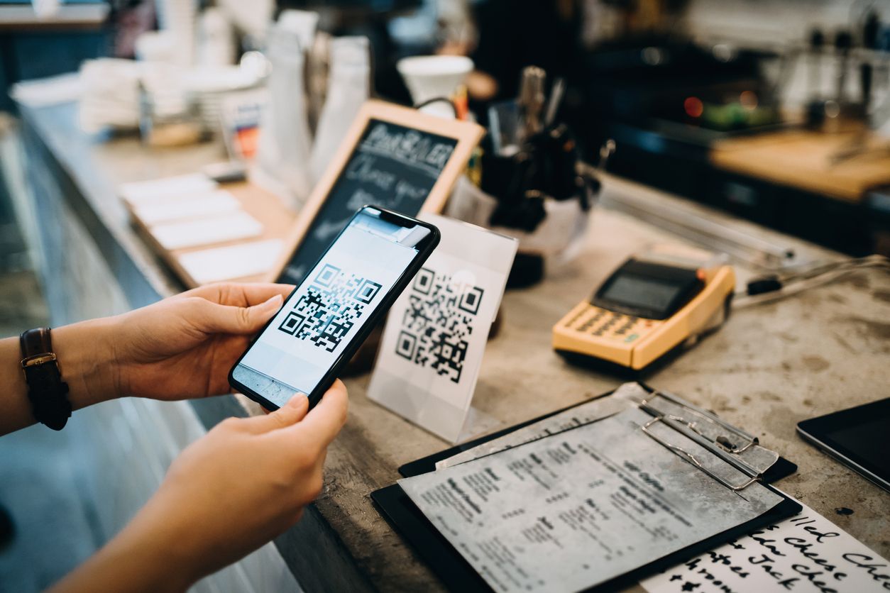 Terkadang pengeluaran melalui dompet digital bisa membuat boros. Ini dia 5 tips yang bisa Kawan Puan lakukan.