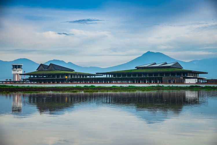 Kabar gembira, Bandara Banyuwangi masuk nominasi 20 besar arsitektur terbaik di dunia. Yuk, simak fakta menariknya!