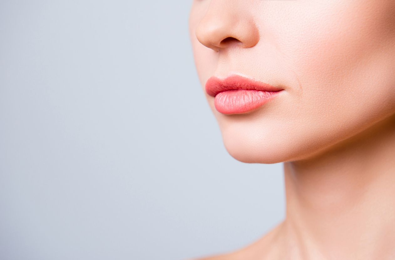 Diklaim dapat memberikan tampilan bibir plumpy, ahli ungkap bahaya tren skincare viral di TikTok hyaluron pen.