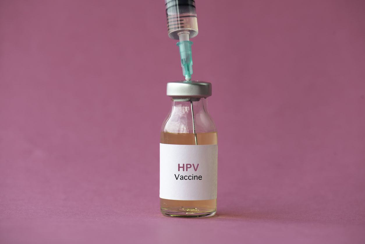 Vaksin HPV menjadi langkah yang efektif untuk menjaga kesehatan reproduksi perempuan, berikut ini waktu yang tepat untuk mendapatkannya
