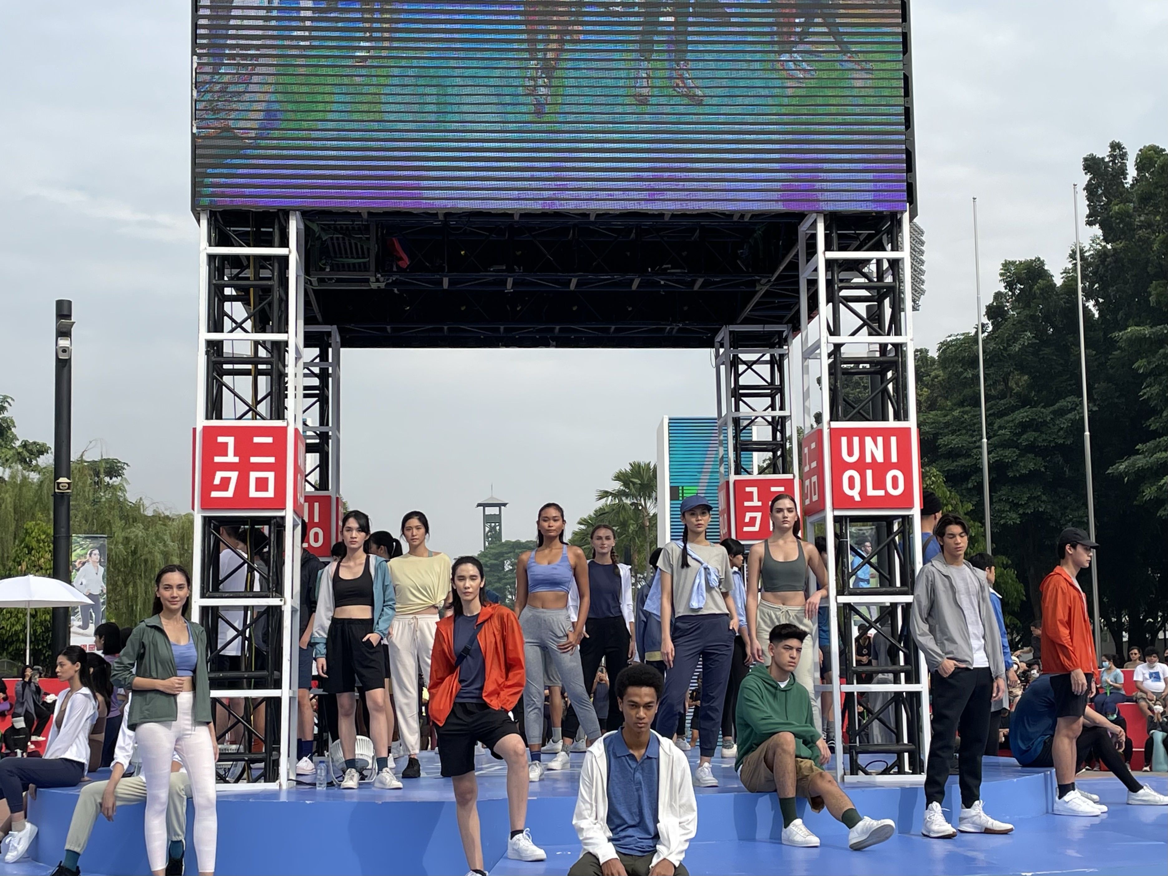 UNIQLO kembali menyelenggarakan UNIQLO FITFEST 2022. Seperti apa keseruan dan kemeriahan festival olahraga terbesar ini?