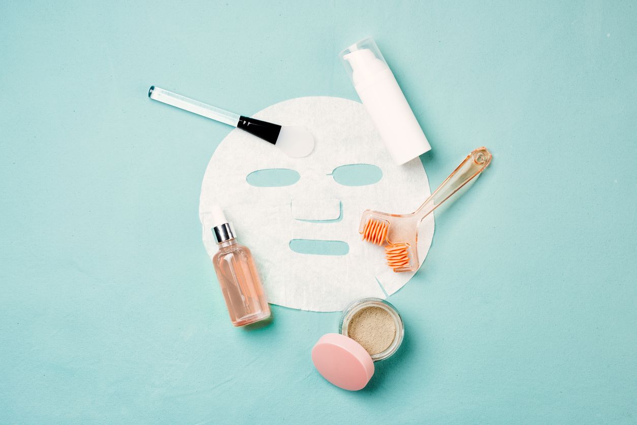 Jadi produk perawatan kulit yang populer, simak rekomendasi masker lokal yang bisa jadi pilihan untuk jaga kesehatan kulit. 