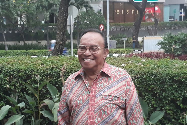 Penyanyi Bob Tutupoly dikabarkan mengalami stroke. Belajar dari penyanyi legendari ini, yuk ketahui cara mencegah stroke