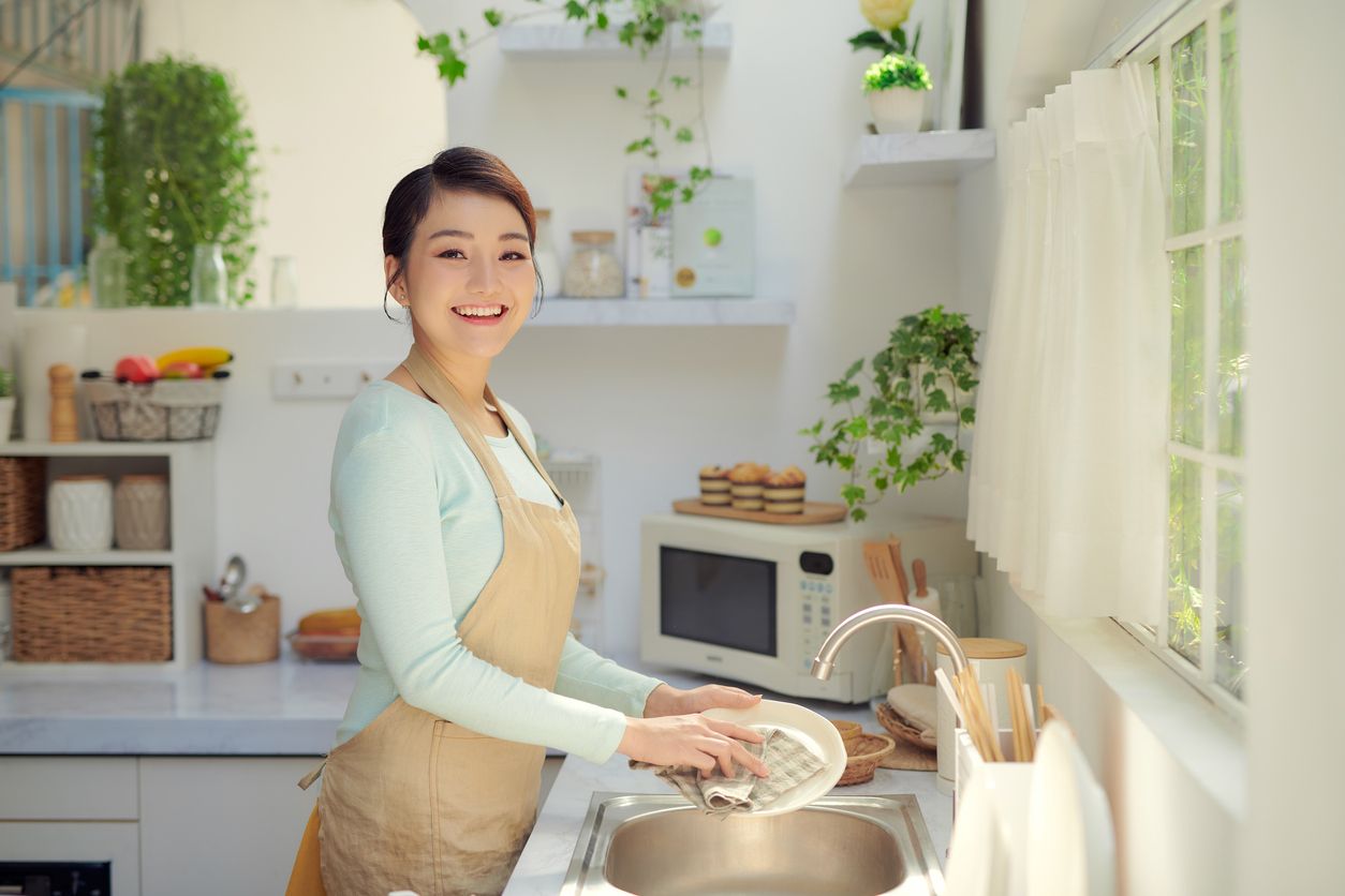 Dapur yang bersih dan wangi tentu menambah semangat memasak ya, Kawan Puan. Berikut cara membuat dapur tetap bersih dan wangi. Yuk, simak!