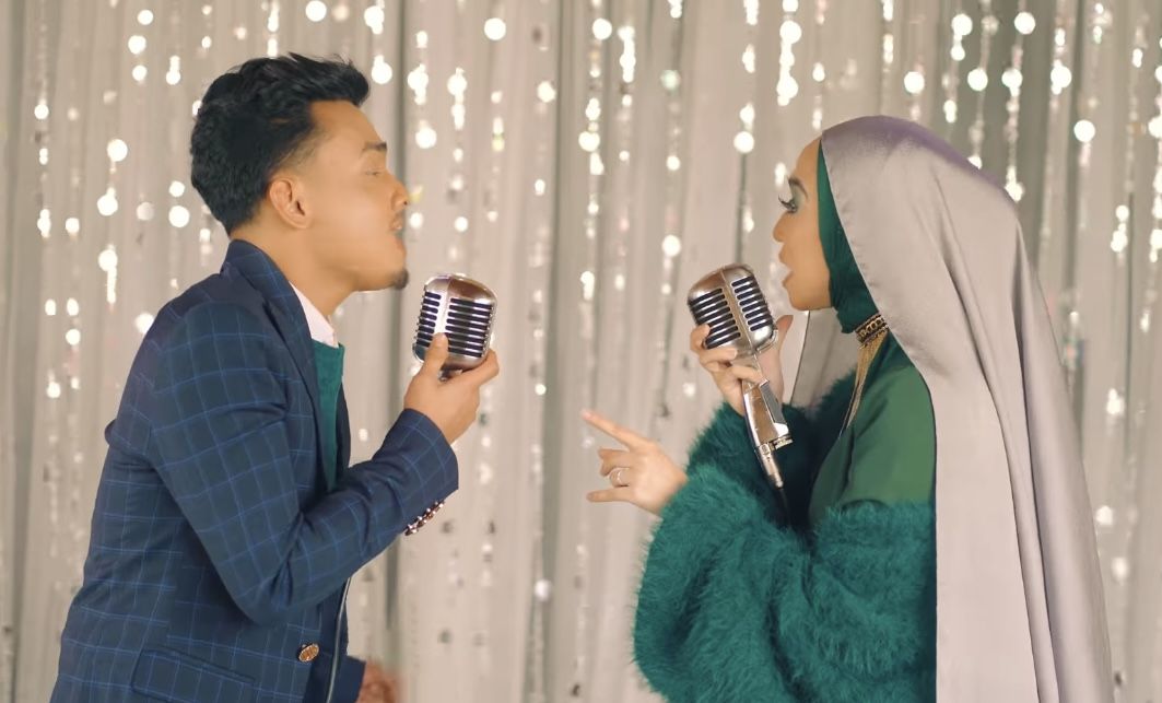Berikut makan lagu Casablanca yang menjadi Ost Melur untuk Firdaus dan sempat viral di TikTok.
Yuk simak!