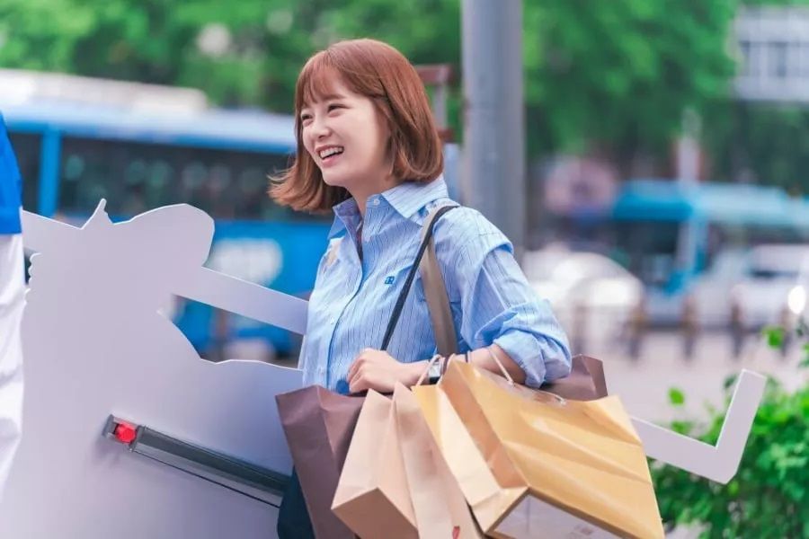 Rekomendasi drakor terbaru yang tayang akhir Juli 2022, ada Today's Webtoon dibintangi oleh Kim Sejeong. Yuk, intip sinopsis series Today's Webtoon.