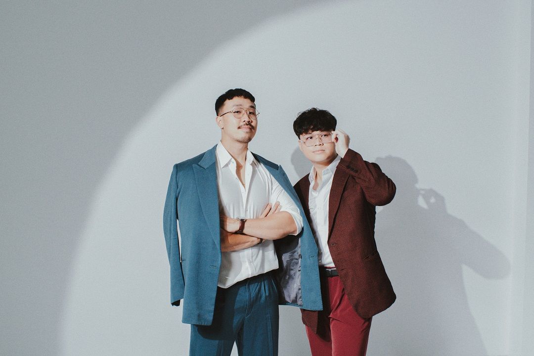Grup band pop Eclat Story mengeluarkan lagu terbarunya berjudul Kamu Kamu Kamu. Mengusung tema cinta, ini dia makna lagu barunya.