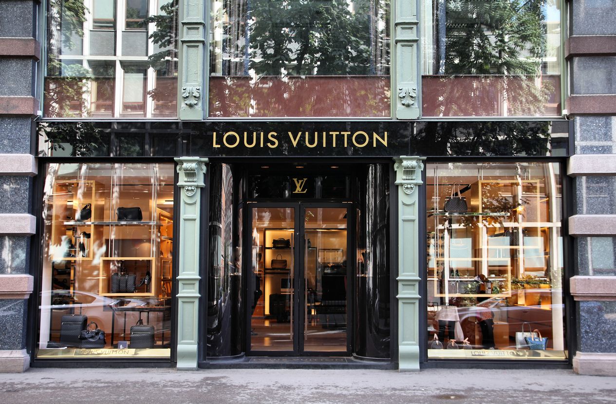 Ini Tas Louis Vuitton yang Dikenakan BTS, Harganya sampai 200 Juta