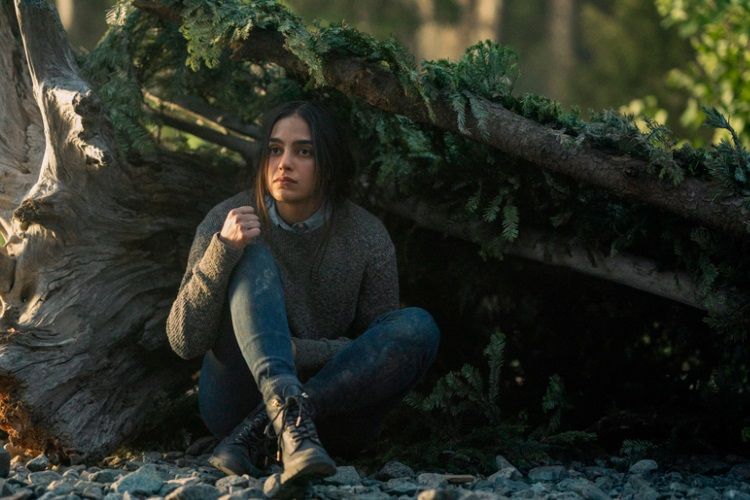 Serial Keep Breathing telah tayang di Netflix. Berikut ini sinopsis, review, dan fakta menarik serial ini. 