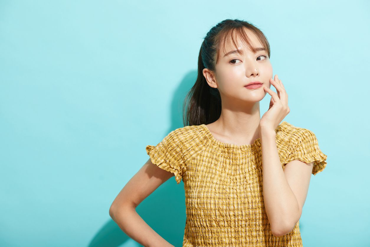 Tak hanya melindungi kulit, simak rekomendasi sunscreen untuk remaja dengan kulit kering. Cek selengkapnya!