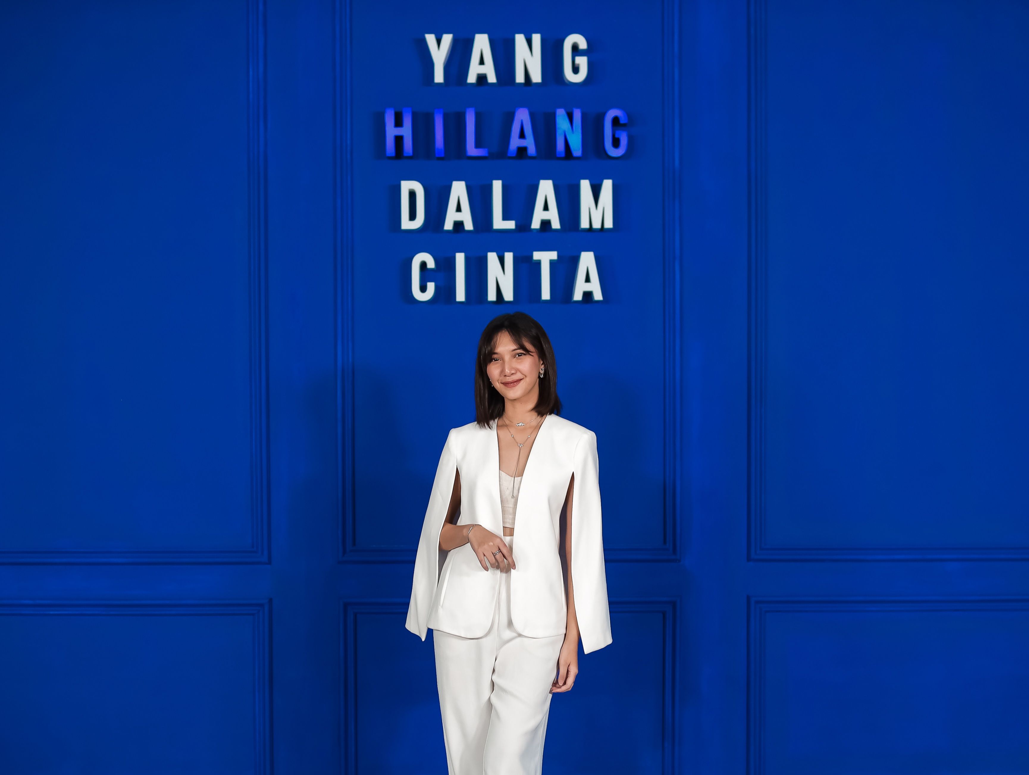 Bermain dalan serial Yang Hilang Dalam Cinta, aktris Sheila Dara menceritakan persamaannya dengan karakter Dara yang diperankannya.