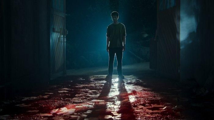 Sinopsis series drakor A Model Family, kisah kriminal melawan geng narkoba yang tayang di Netflix mulai 12 Agustus 2022.