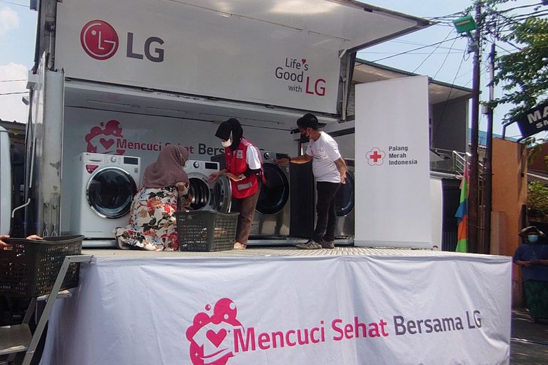 Kegiatan mencuci sehat bersama LG di sejumlah daerah di Jakarta, Tangerang, Depok, dan Bekasi.