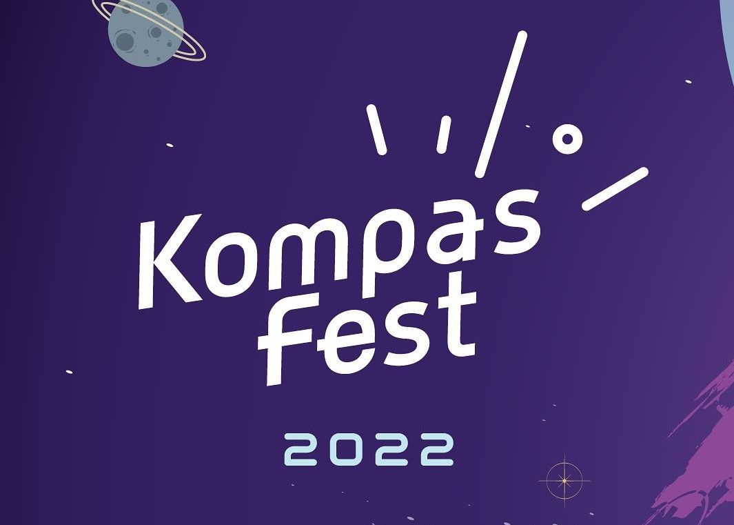 Acara Kompasfest 2022 diselenggarakan secara hybrid pada 19-20 Agustus 2022 di M Bloc Space dan Kala, Kalijaga. 