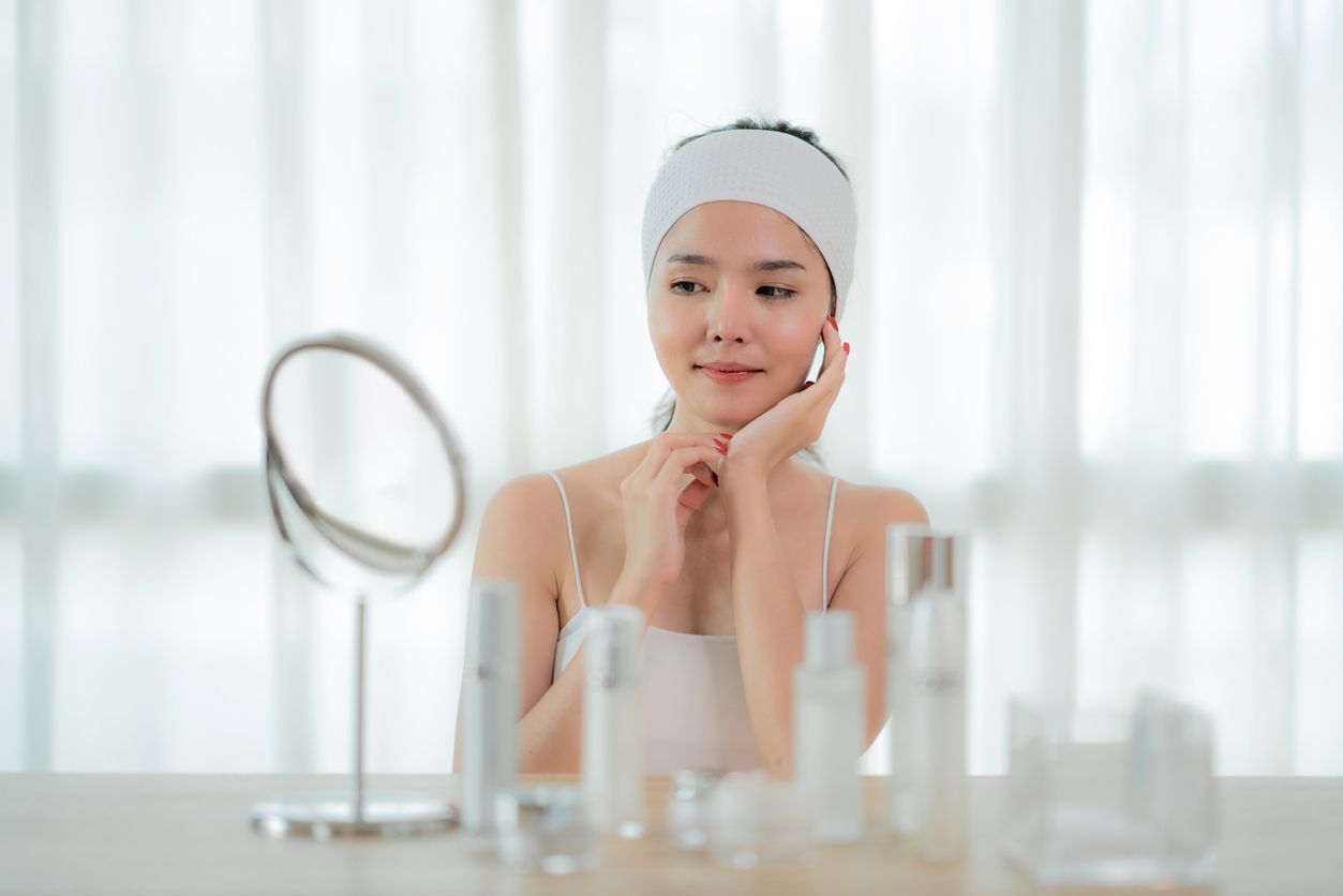 Sejumlah produk skincare lokal telah menjadikan tranexamic acid sebagai bahan utama. Simak rekomendasi skincare lokal dengan kandungan bahan tersebut.