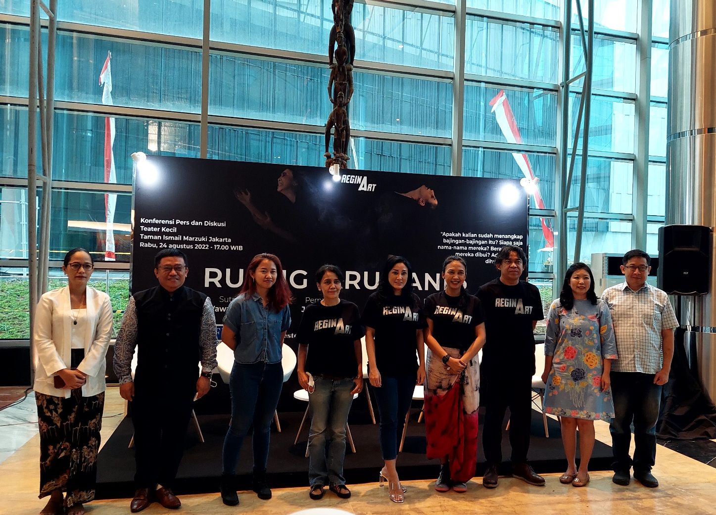 Regina Art menggelar pementasan teater bertajuk Ruang Arumanis di Teater Kecil Taman Ismail Marzuki, Jakarta, Rabu (28/8/2022).