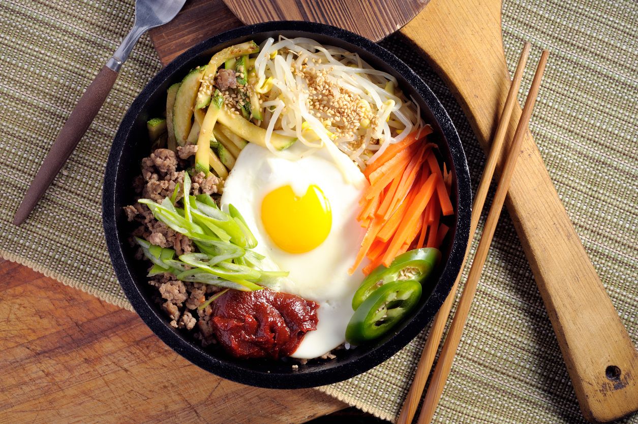 Bagi Kawan Puan pencinta drakor mungkin sudah tidak asing lagi dengan nasi campur Korea, yakni bibimbap. Yuk, simak tips memasak cepat bibimbap!