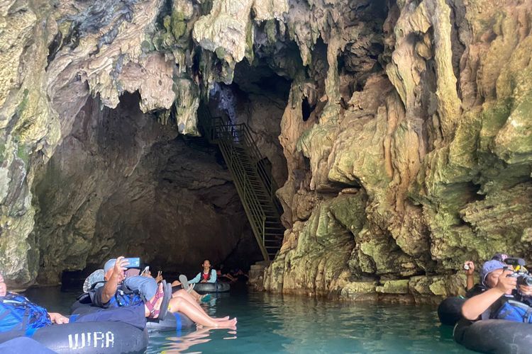 Berikut ini empat hidden gem di dekat Goa Pindul, ada Sungai Oyo hingga Gunung Purba, yuk simak selengkapnya!