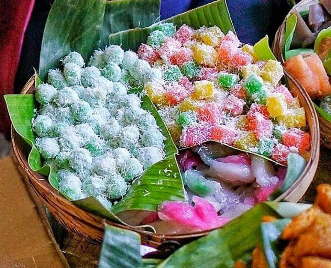 Berikut ini tiga tips memasak kue tradisional yang direbus, pastikan pakai pance besar dan rebus air hingga mendidih